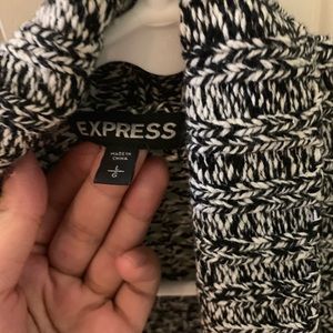 black/white blend chic EXPRESS cardigan😍
